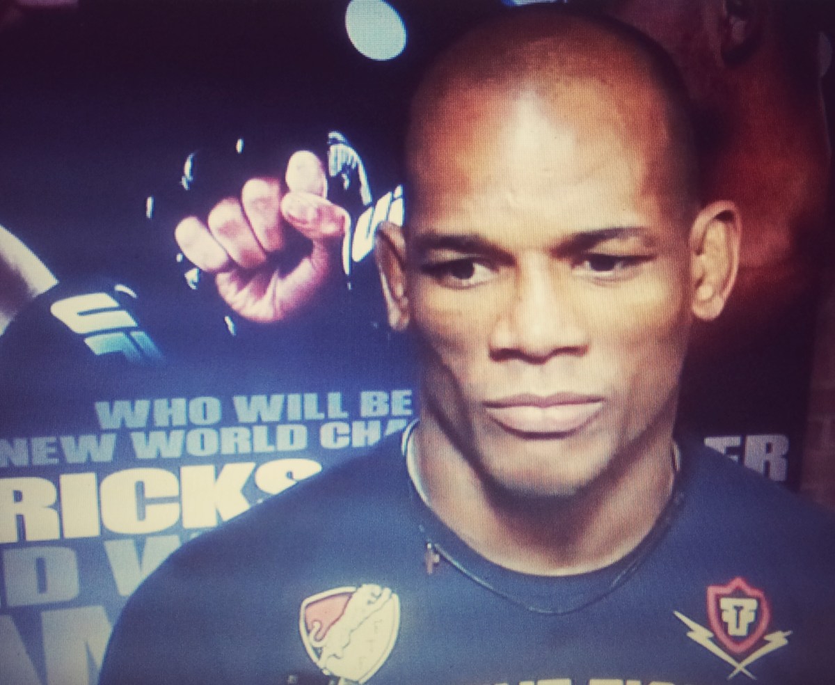 HECTOR LOMBARD TALKS MICHAEL BISPING,BORING JAKE SHIELDS AND BOXER ADRIEN&nbsp;BRONER