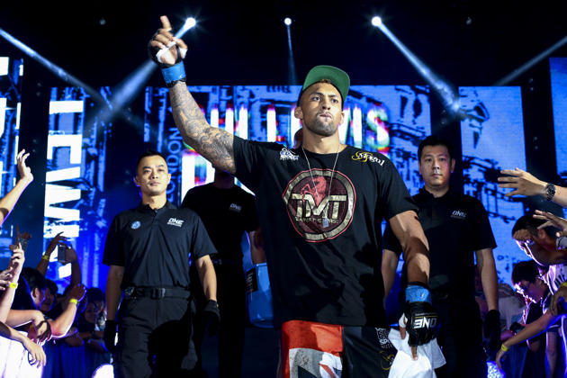 Chi Lewis-Parry signed to GLORY; Debut April 3rd in&nbsp;Dubai