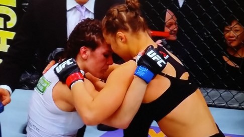 Sign of respect from Ronda to Cat UFC 184