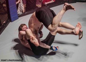 Guy Lewis vs Jay Thomas at RAGED UK MMA (c) Point 5 Photography