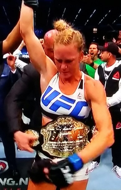 Holly Holm winning the Bantamweight Belt #UFC193